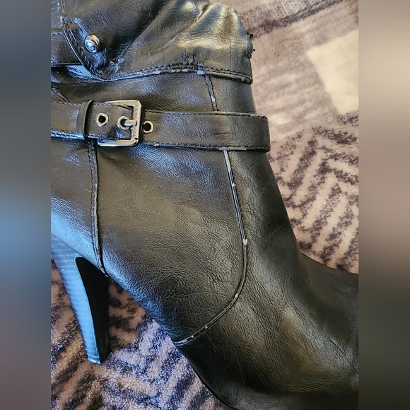 Guess Knee Height Black Leather Platform Boots - Picture 3 of 8